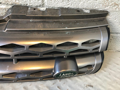 Range Rover Evoque Front Grille in Silver L538 2011 to 2015 L27105