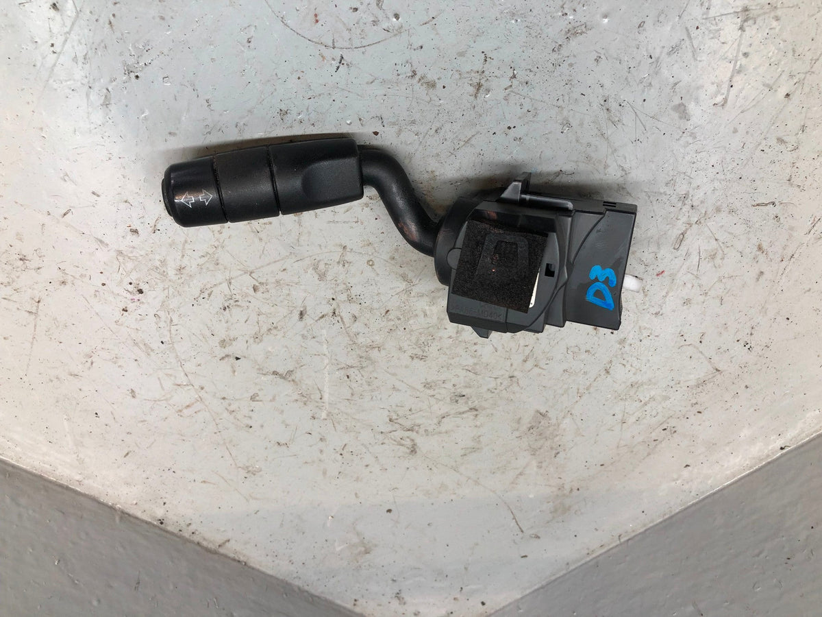 Discovery 3 Indicator Switch Stalk XPC500100PVJ Land Rover 2004 to 2009