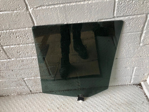 Discovery 4 Glass Rear Door Window Off Side Land Rover 2009 to 2016 K19085