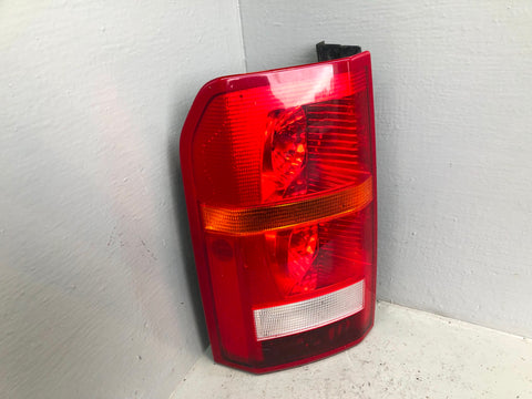 Discovery 3 Tail Light Cluster Near Side Rear XFB000573 2004 to 2009 D17036