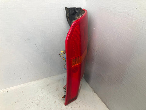 Discovery 3 Tail Light Cluster Near Side Rear XFB000573 2004 to 2009 D17036