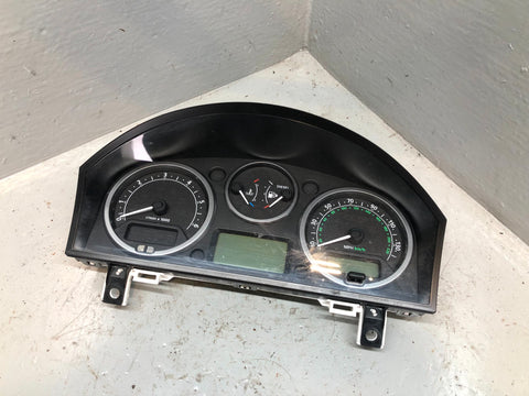 Discovery 3 Instrument Cluster 2.7 TDV6 YAC500025 Land Rover 2004 to 2006