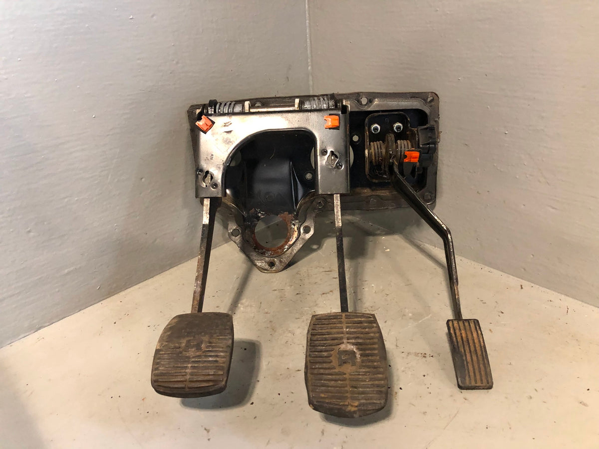 Discovery 2 Pedal Set Manual Accelerator Clutch Brake 2.5 TD5 Land Rover L06085