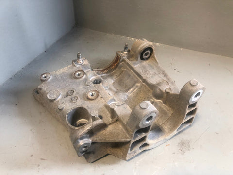 Discovery Sport Driveshaft Mount Bracket GJ32-4H473-AC L550 Land Rover