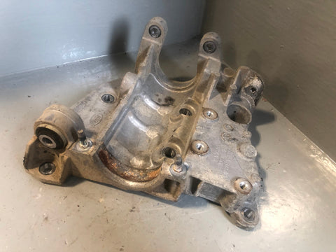 Discovery Sport Driveshaft Mount Bracket GJ32-4H473-AC L550 Land Rover