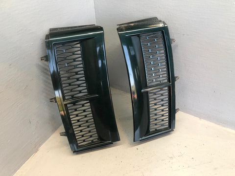 Range Rover L322 Wing Side Grilles Vents Epsom Green 2002 to 2009 K15046