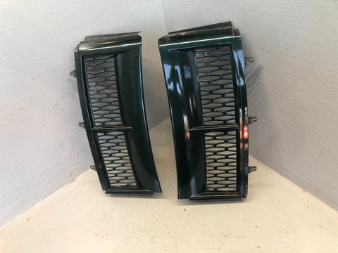 Range Rover L322 Wing Side Grilles Vents Epsom Green 2002 to 2009 K15046