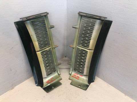 Range Rover L322 Wing Side Grilles Vents Epsom Green 2002 to 2009 K15046