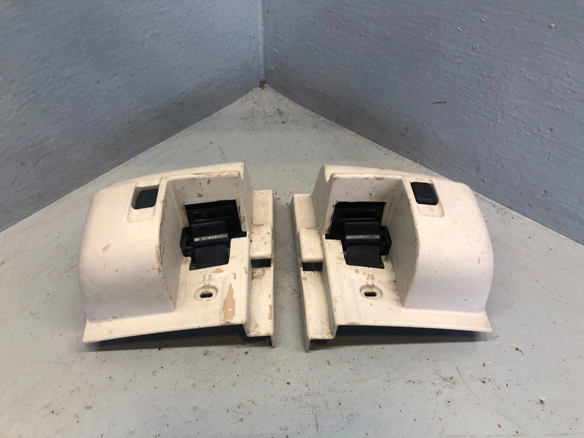 Range Rover L322 Dog Guard Fixing Cover Ivory Pair Of 2002 to 2009