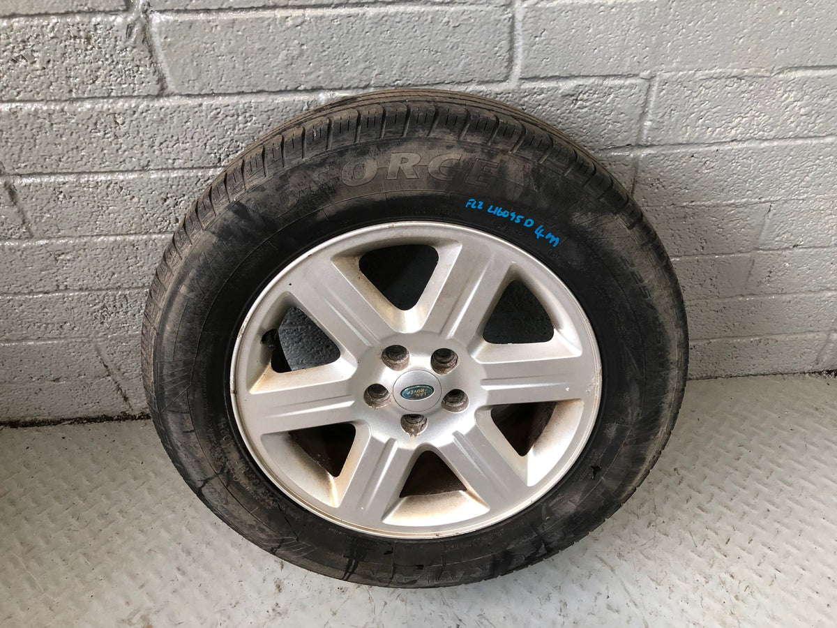 Freelander 2 Alloy Wheel and Tyre 17" Land Rover 225/65R17 2006 to 2015 L16095D