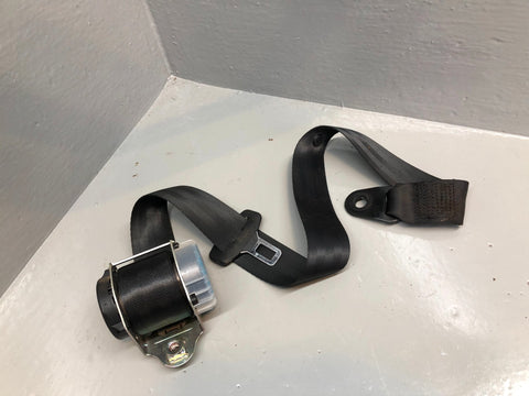 Discovery 3 Seat Belt Centre Rear in Black Land Rover Type 1 5 Seat Only