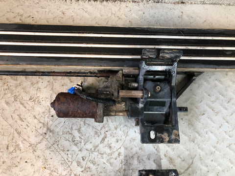 Range Rover L322 Side Steps Set Deployable with Motors Genuine Spares Repairs