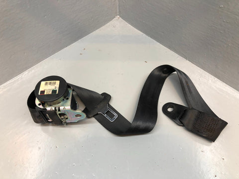 Discovery 3 Seat Belt Centre Rear in Black Land Rover Type 1 5 Seat Only