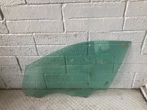 Discovery Sport Window Glass Near Side Front Left L550 Land Rover 2014 to 2019