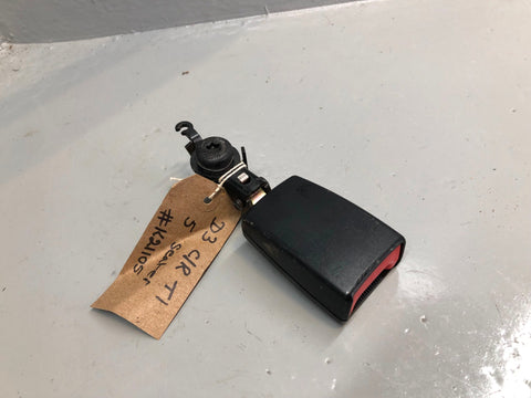 Discovery 3 Seat Belt Buckle Clasp Centre Rear Land Rover Type 1 5 Seater Only