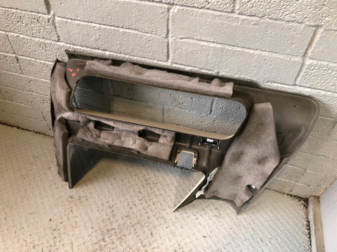 Discovery 2 Window Surround Trim Pair Rear Boot Land Rover 7 Seat R19026
