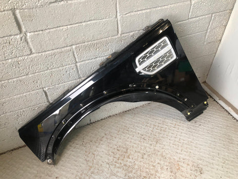 Discovery 4 Front Wing Near Side Santorini Black LRC 820 2009 to 2016 D28046