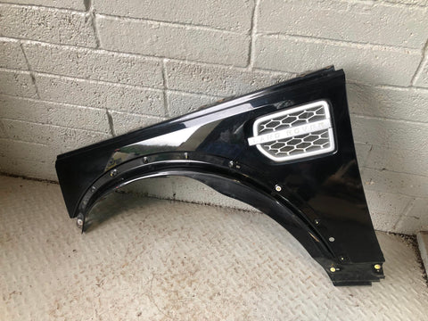 Discovery 4 Front Wing Near Side Santorini Black LRC 820 2009 to 2016 D28046