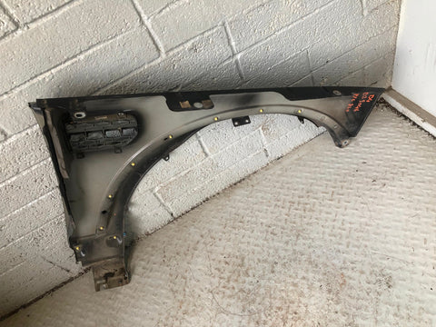 Discovery 4 Front Wing Near Side Santorini Black LRC 820 2009 to 2016 D28046