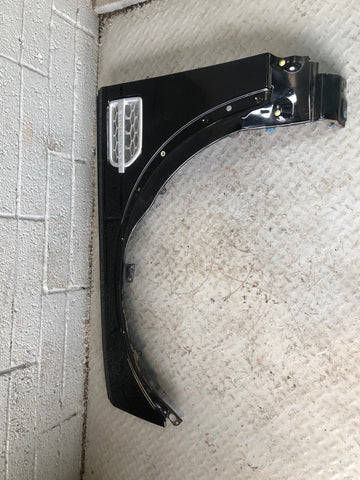 Discovery 4 Front Wing Near Side Santorini Black LRC 820 2009 to 2016 D28046