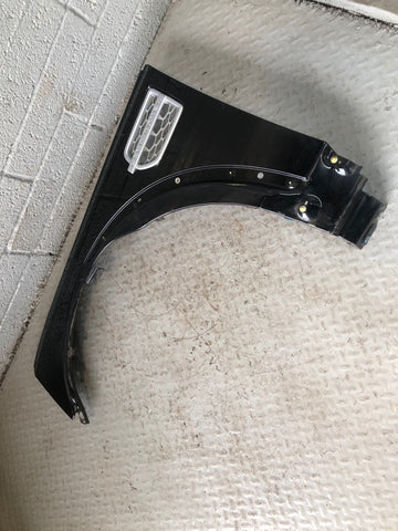 Discovery 4 Front Wing Near Side Santorini Black LRC 820 2009 to 2016 D28046
