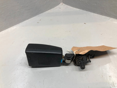 Discovery 3 Seat Belt Buckle Off Side Rear Land Rover Type 1 5 Seater Only