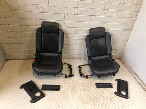 Discovery 2 Dickie Seats Pair Black Leather 3rd Row Land Rover R19026