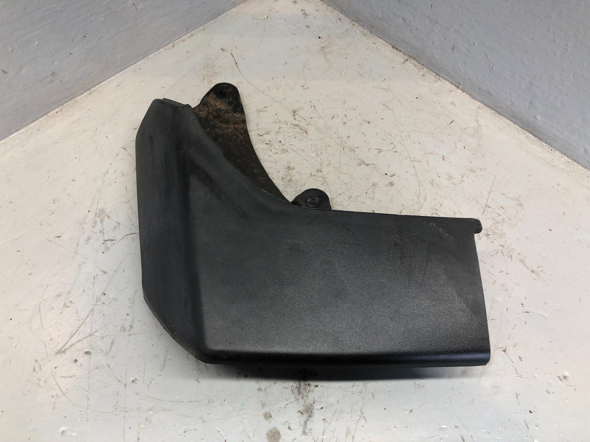 Discovery 4 Mud Flap Guard Near Side Front Land Rover 2009 to 2016 L17036