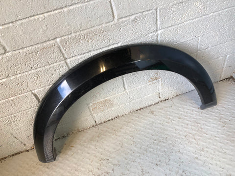 Discovery 4 Wheel Arch Trim Front Near Side Santorini Black Land Rover