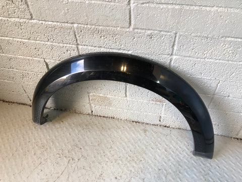 Discovery 4 Wheel Arch Trim Front Near Side Santorini Black Land Rover