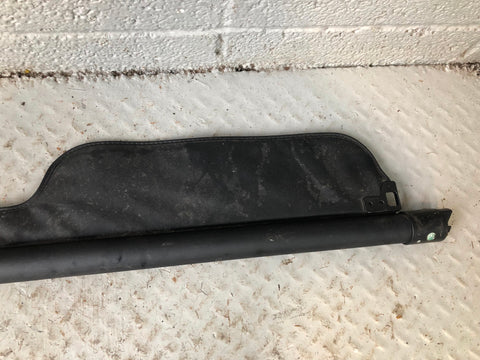 Discovery 2 Load Cover Parcel Shelf Retractable in Black Land Rover R19026