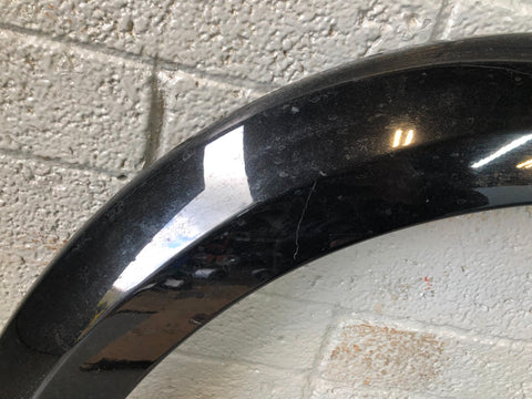 Discovery 4 Wheel Arch Trim Front Off Side Santorini Black Land Rover