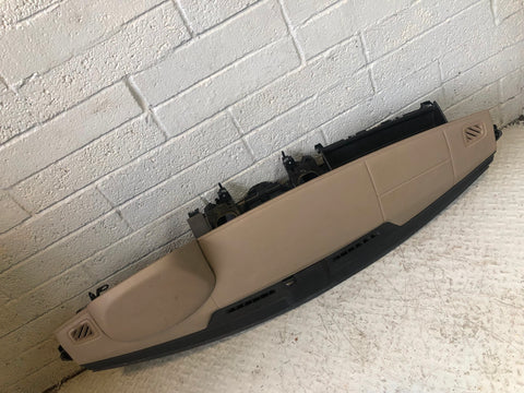 Discovery 4 Dashboard Almond Land Rover Sat Nav Land Rover 2009 to 2016 L05125