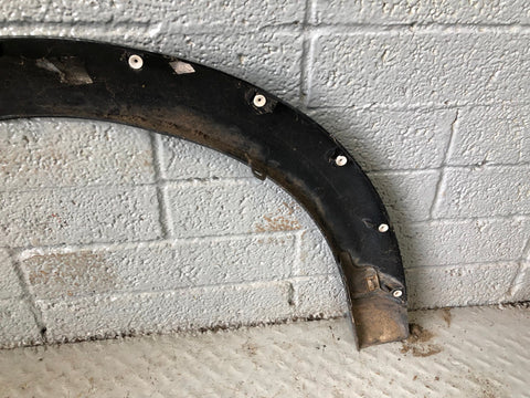Discovery 4 Wheel Arch Trim Front Off Side Santorini Black Land Rover
