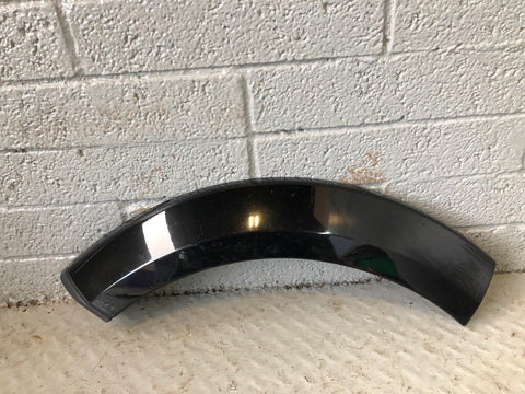 Discovery 4 Wheel Arch Trim Rear Quarter Off Side Santorini Black Land Rover