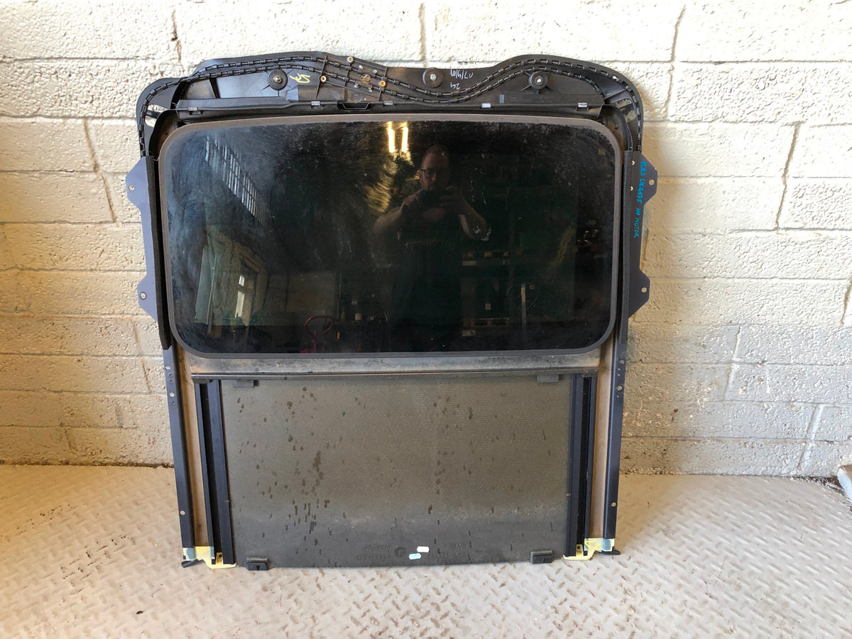 Range Rover Sport Sunroof Glass Cartridge Frame Assembly 2005 to 2013 L24075