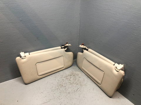 Range Rover L322 Sun Visors Mirrors and Lights Ivory Overfinch Leather R27115