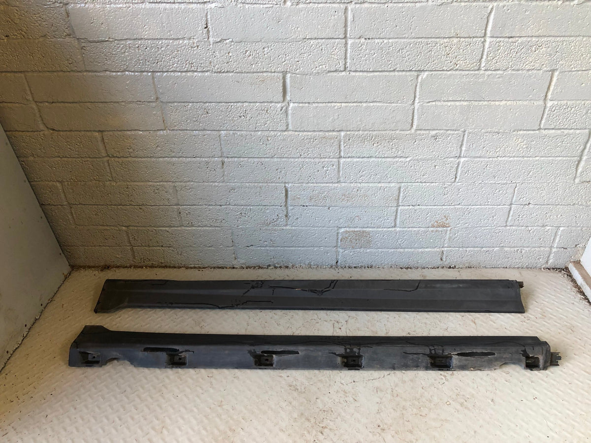 Freelander 2 Sill Cover Trims Pair Land Rover 2006 to 2014 Black Plastic R17036