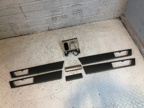 Discovery 4 Trim Kit Interior Doors Dashboard Piano Black Land Rover L05125