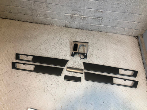 Discovery 4 Trim Kit Interior Doors Dashboard Piano Black Land Rover L05125