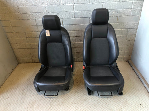 Discovery Sport Front Seats Pair Manual Black Leather L550 Land Rover L28046