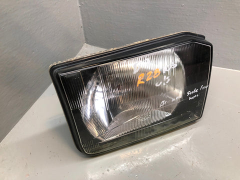 Discovery 2 Headlight Off Side Pre-Facelift XBC105120 Land Rover L28105