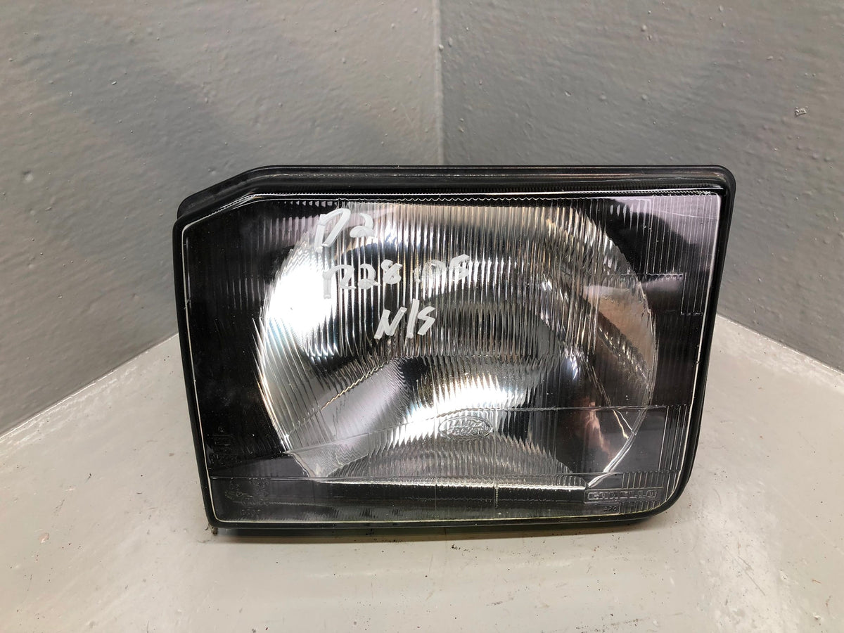 Discovery 2 Headlight Near Side Pre-Facelift XBC105130 Land Rover R28105
