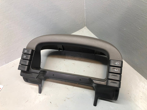 Discovery 2 Instrument Surround Speedo in Grey Land Rover 1998 to 2004 R28105