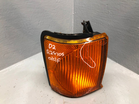 Discovery 2 Indicator Off Side Front TD5 And V8 Land Rover 1998 to 2002 R28105