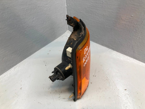 Discovery 2 Indicator Off Side Front TD5 And V8 Land Rover 1998 to 2002 R28105