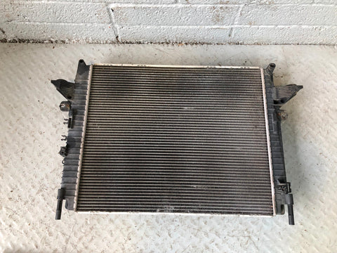 Discovery 3 Radiator Engine Cooling Manual TDV6 Land Rover 7H22 8T000 AA