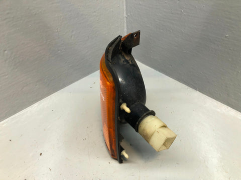 Discovery 2 Indicator Near Side Front TD5 And V8 Land Rover 1998 to 2002 R28105