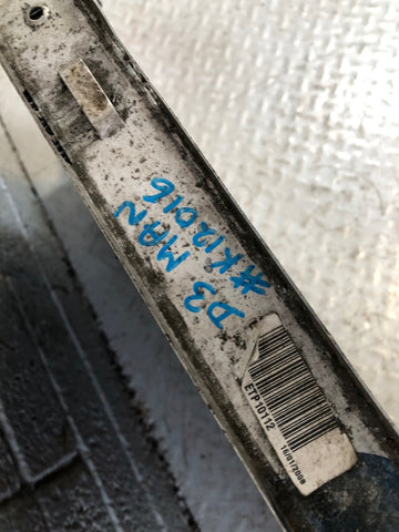 Discovery 3 Radiator Engine Cooling Manual TDV6 Land Rover 7H22 8T000 AA