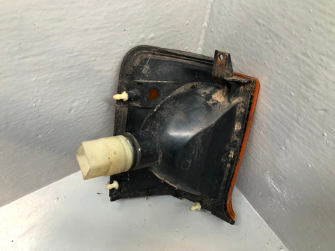 Discovery 2 Indicator Near Side Front TD5 And V8 Land Rover 1998 to 2002 R28105